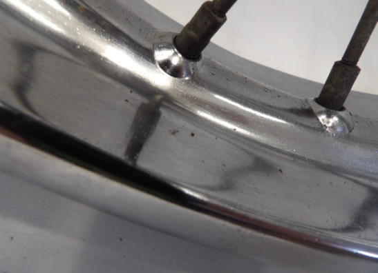 Voorvelg Suzuki LS 650