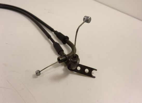 Throttle cable Suzuki GSX R 1000