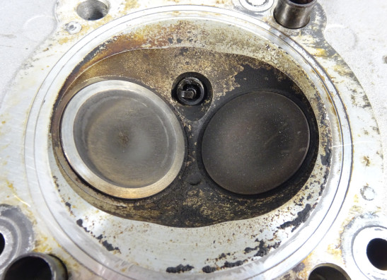 Cylinder head Ducati monster 696