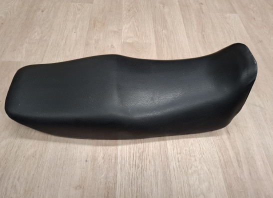 Zadel Honda VF 700  750 F