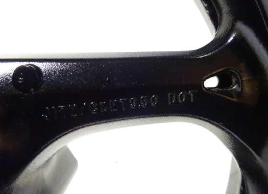 Voorvelg Suzuki GSR 750