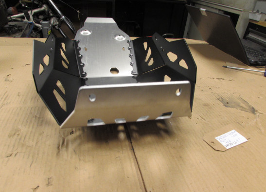 Cowl under Suzuki DL 1000 V STROM