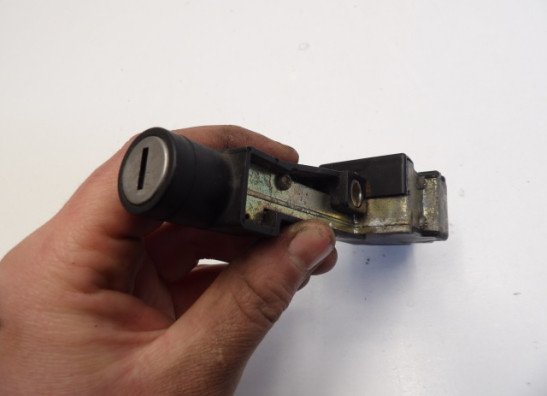 Zadel Yamaha FZR 400