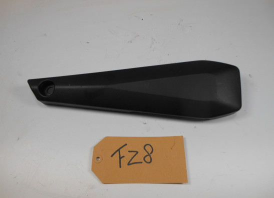Cowl right small Yamaha FZ8