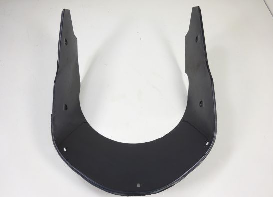 Cowl V shape under Kawasaki ZZR 600