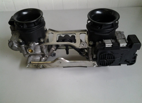 Gasklephuis Aprilia Shiver 750