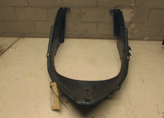 Cowl V shape under Honda VFR 750