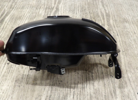 Tank Triumph Trident 660