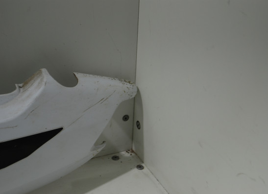 Cowl left rear Honda CBR 600 F