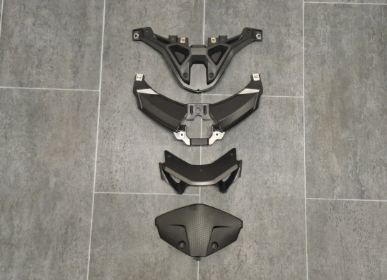 Topkuip bekleding Aprilia Tuono 660