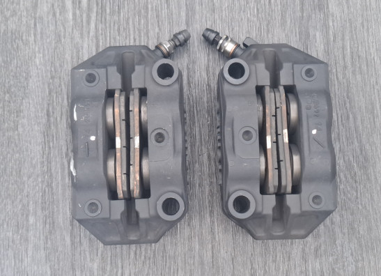 Bremssattel Bremszangen vorne BMW R 1200 RT LC