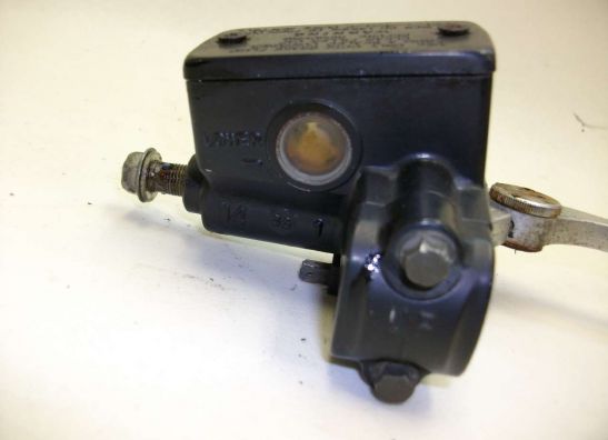 Front brake master cylinder  Suzuki GSX F 750
