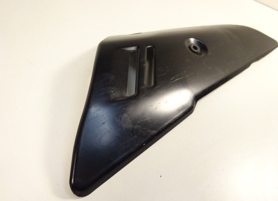 Cowl lower right Suzuki GSR 600