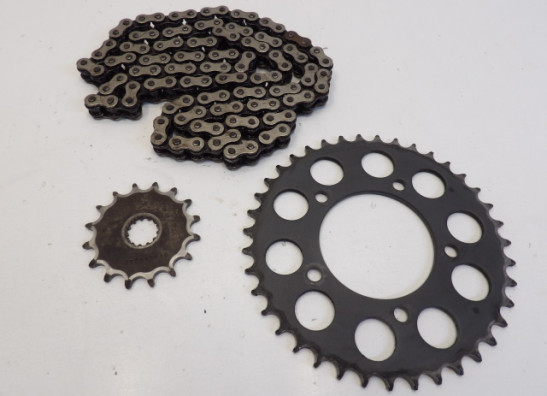 Ketting en tandwielset Suzuki GS 500 E