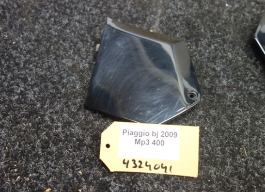 Cowl left small Piaggio Mp3 400