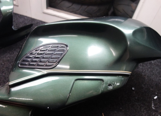 Kuipruit Aprilia RSV 1000