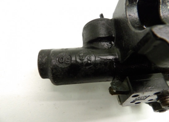 Front brake master cylinder  Suzuki GSX R 750
