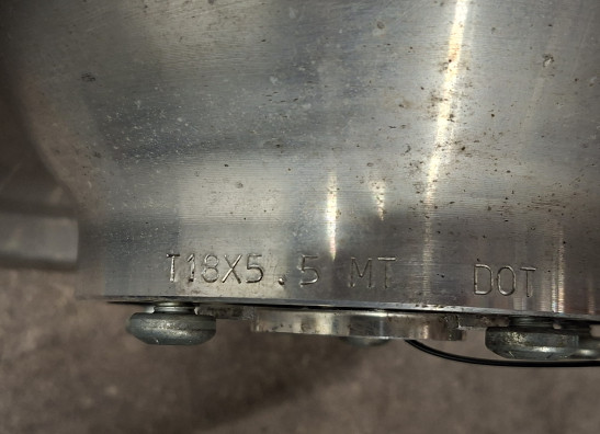 Felge hinten Harley Davidson VRSCA V-Rod