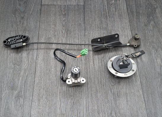 Key set Suzuki VX 800