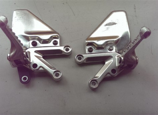 Fussraste links Aprilia RSV 1000