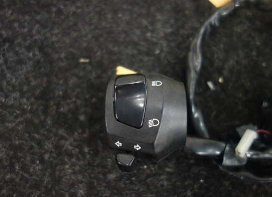 Stuurschakelaar links Suzuki Burgman 400
