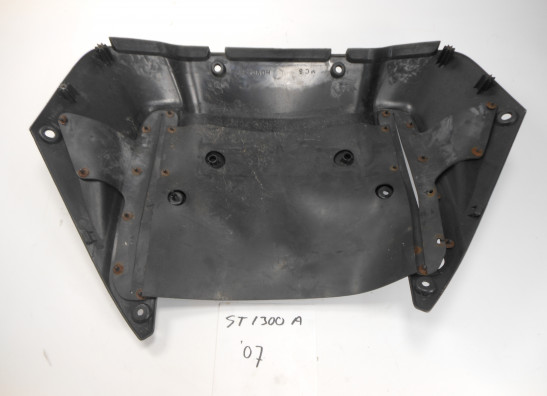 Cowl upper front Honda ST 1300 Pan European