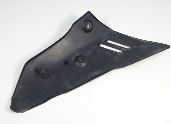 Cowl lower right Suzuki GSR 600