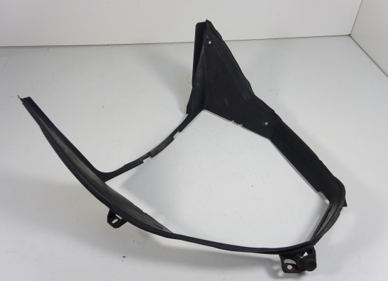 Cowl V shape under BMW K 1200 S 