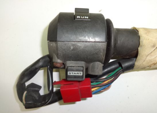 Handlebar switch assy right Honda VF 1100 Sabre