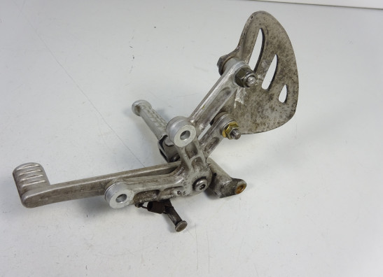 Fussrastetrager vorne rechts Triumph 955 daytona