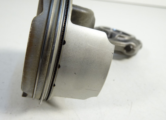 Zuiger Suzuki GSR 600