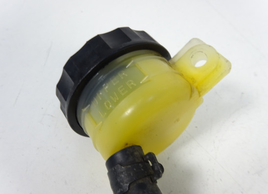 Rempomp achter Kawasaki ER 6