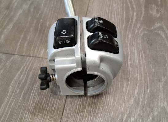 Stuurschakelaar rechts Harley Davidson VROD VRSC