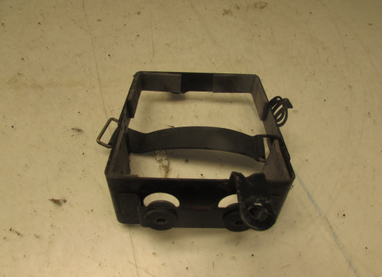 Batterie befestigung Suzuki GZ 250 Marauder