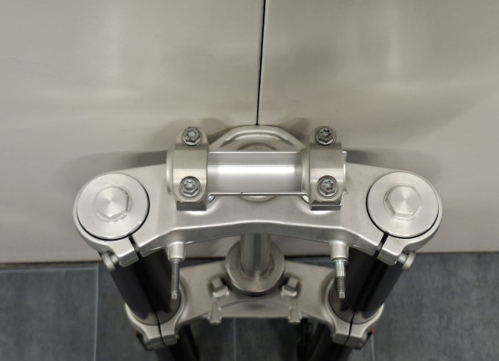 Voorpoten compleet KTM 690 Duke 4