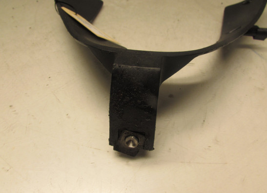 Cowl V shape under Honda CBR Fireblade