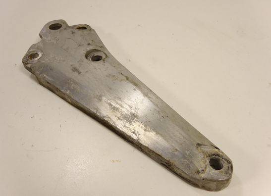 Main step holder left Suzuki GS 450