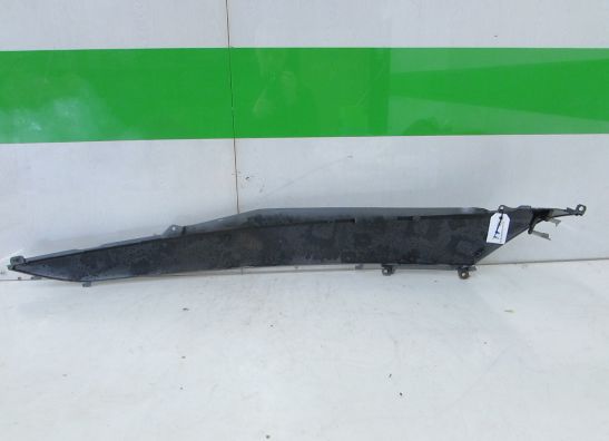 Cowl right Suzuki Burgman 400