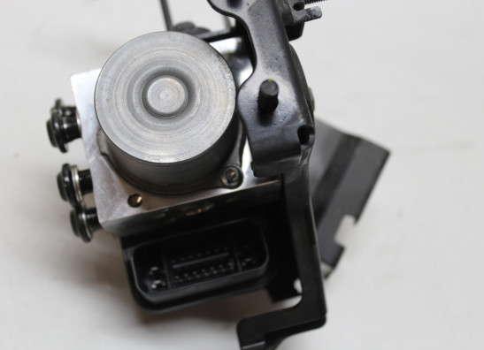 ABS pump Yamaha XSR 700