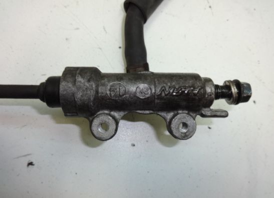 Rempomp achter Honda TRANSALP