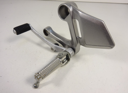 Main step holder left Yamaha MT 09