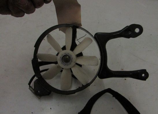 Ventilator Suzuki GSX 400 X Impulse