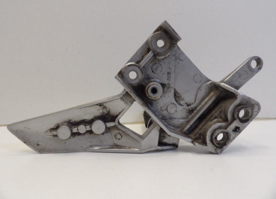 Fussrastetrager vorne links Yamaha FJR 1300