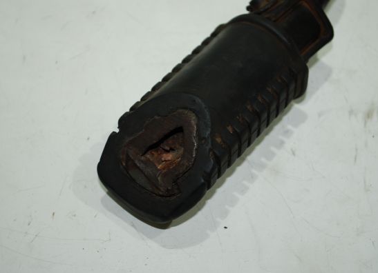 Footrest left Suzuki GS 1000