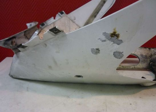 Cowl under Yamaha YZF 1000 Thunderace