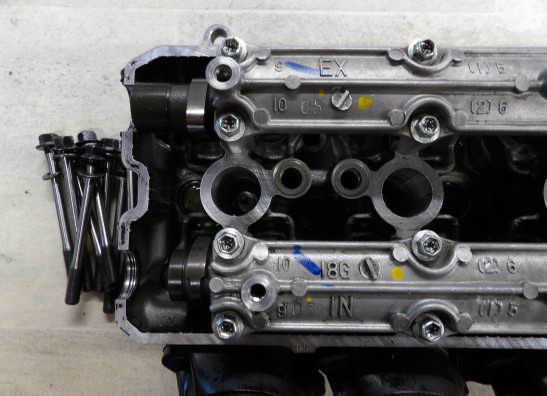 Cilinderkop Suzuki GSX S 750