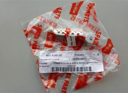 Voetsteun rechts Aprilia RSV 1000 1998-2000