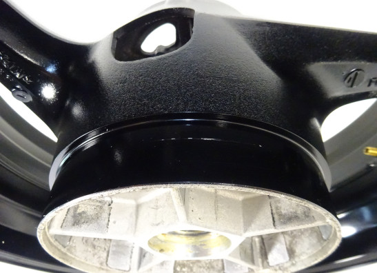 Achtervelg Suzuki GSR 750