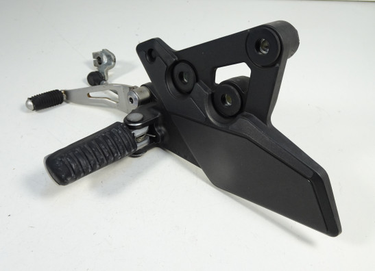 Main step holder left Kawasaki VERSYS 1000