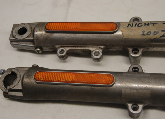 Fork pipe outside Harley Davidson Softtail